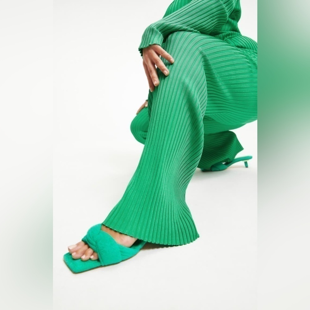 GOOD AMERICAN leggings green ribbed pull on flare pants 2X/3X NWT